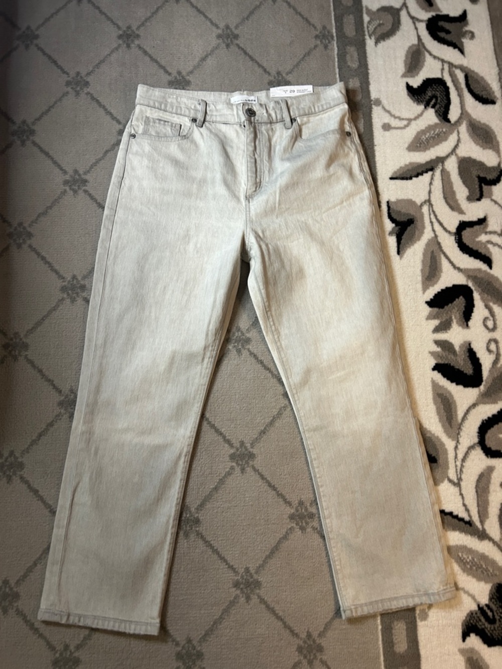 LOFT High Waist Straight Cop Jean in Light Gray Wash
